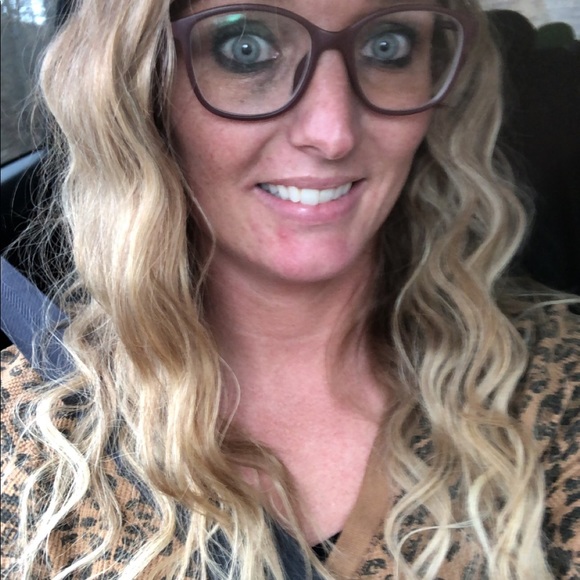 Meet your Posher, Brooke - Picture 5 of 16